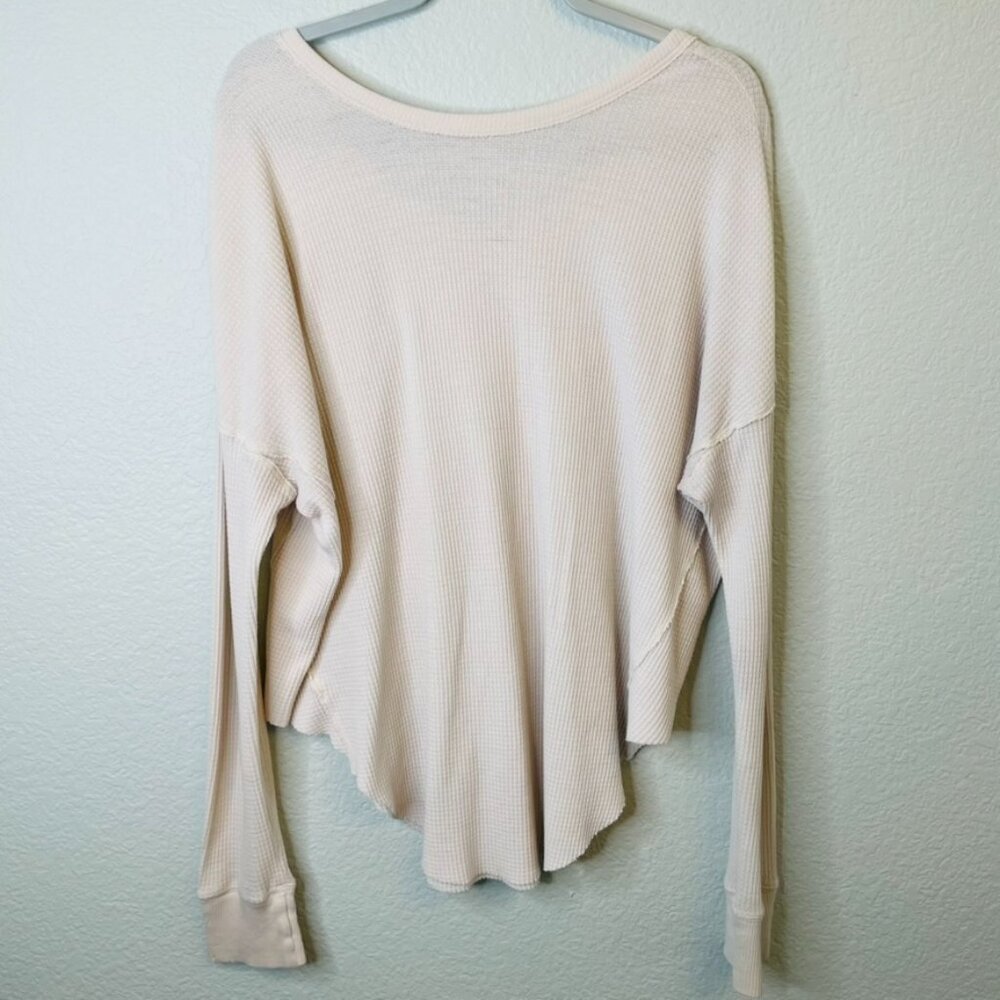 We The Free Cream Waffle Thermal Knit Curved Hem Long Sleeve Scoop Neck | Small - Picture 7 of 8